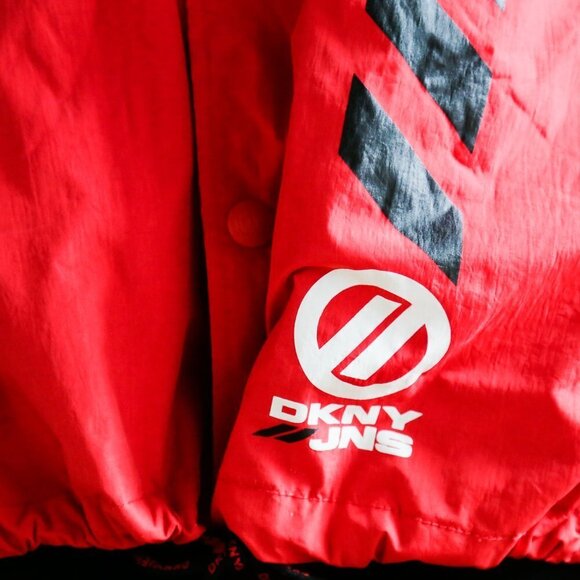 Vintage  90s DKNY Jeans Oversized Red Nylon Jacketb - Picture 5 of 13
